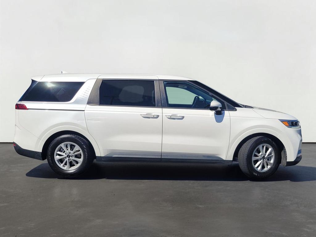 2022 Kia CARNIVAL LXS