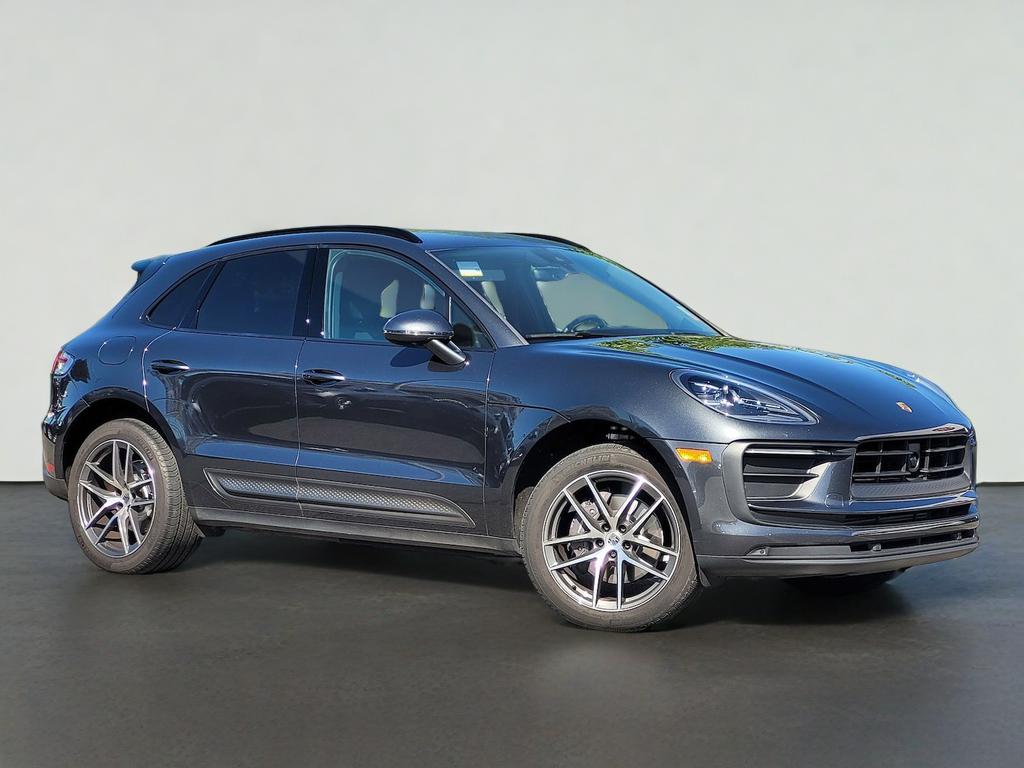 2023 Porsche MACAN Base