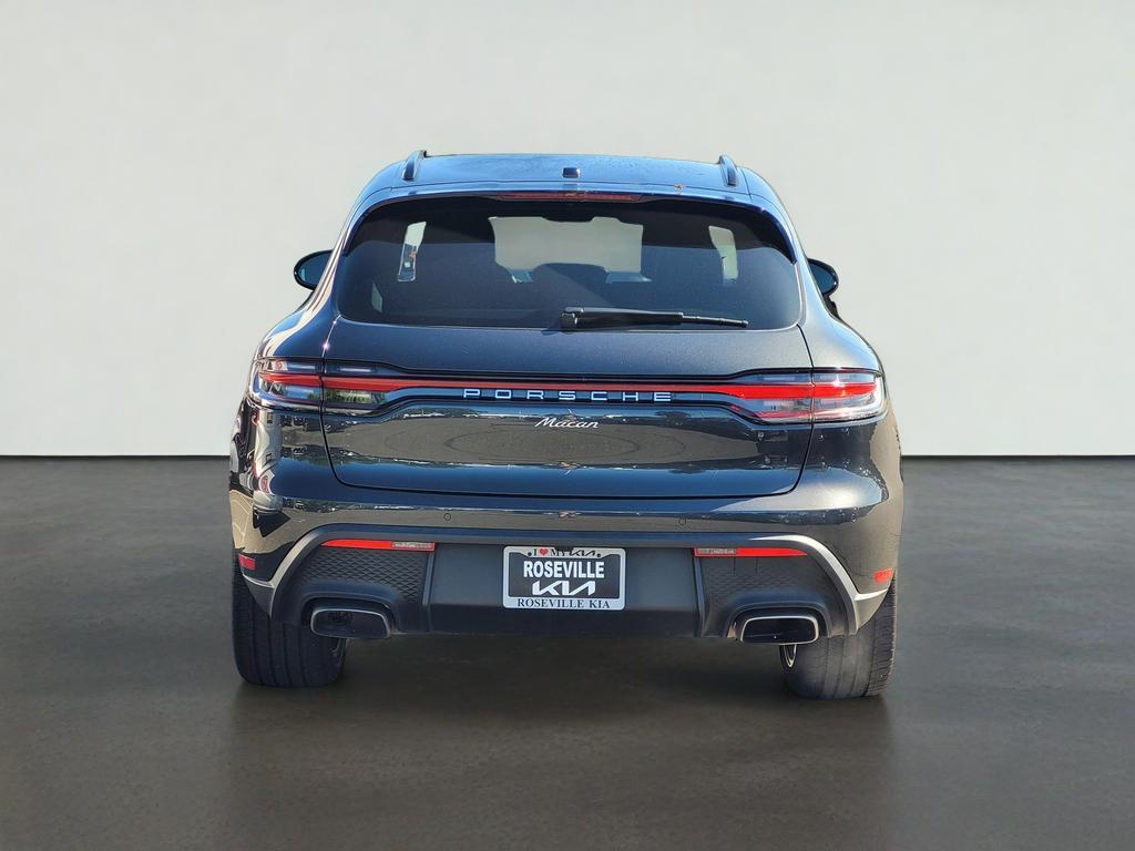 2023 Porsche MACAN Base