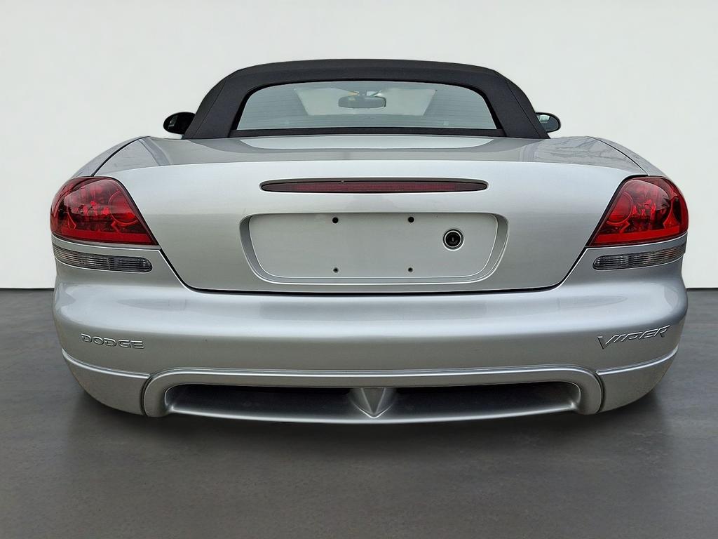 2004 Dodge Viper SRT10
