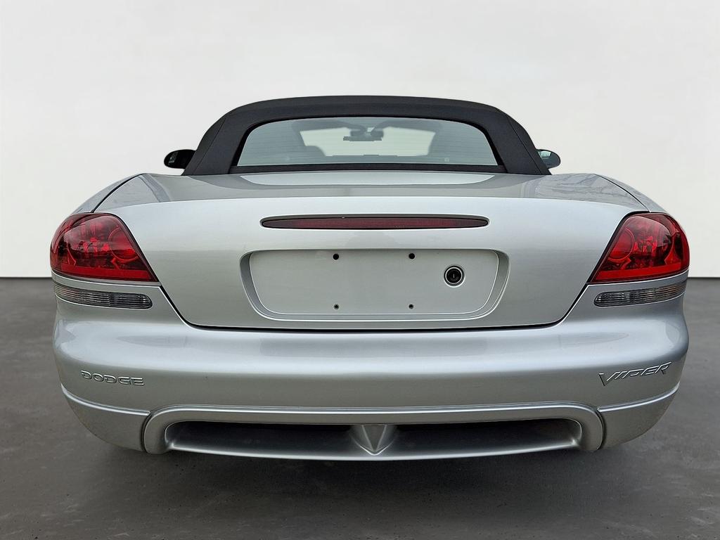 2004 Dodge Viper SRT10
