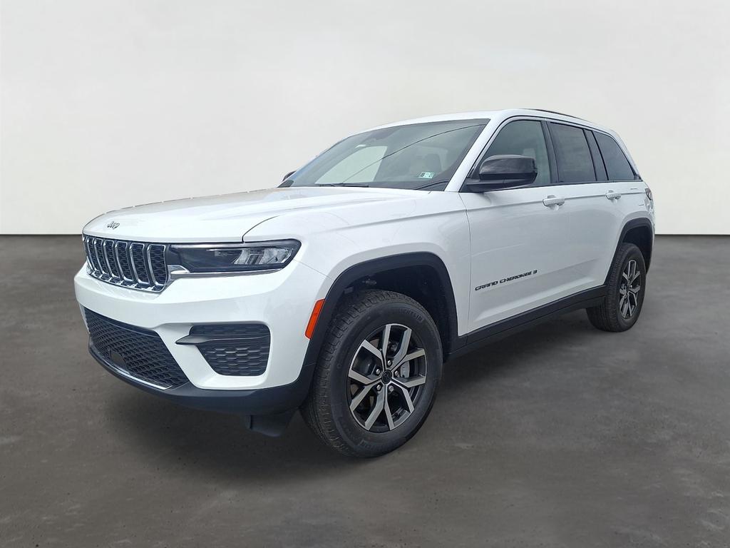 2027 Jeep Grand Cherokee GRAND CHEROKEE LAREDO X 4X4