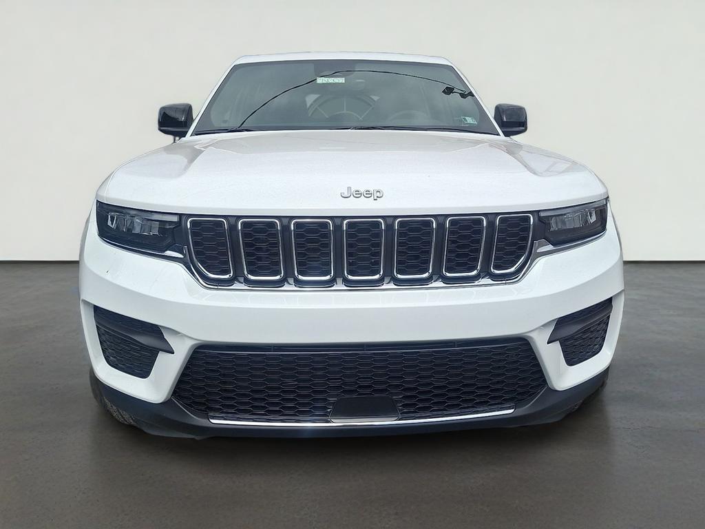 2027 Jeep Grand Cherokee GRAND CHEROKEE LAREDO X 4X4