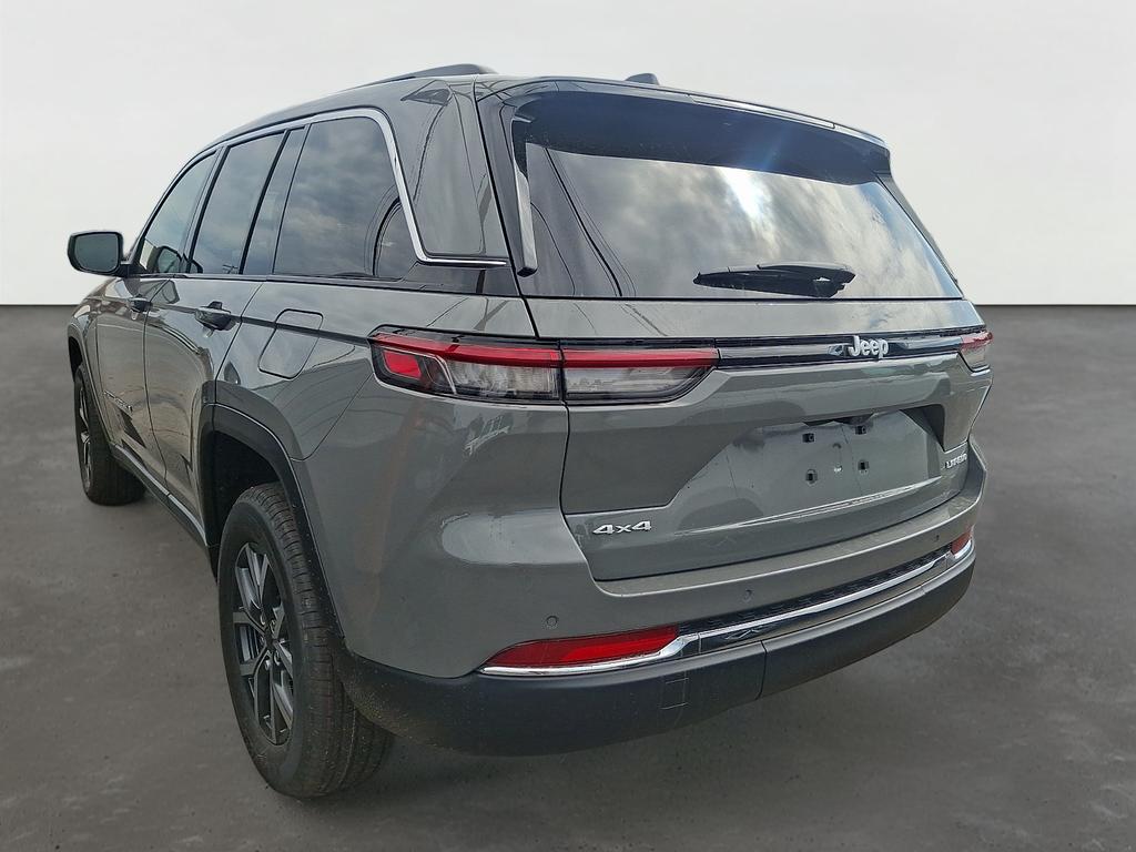 2027 Jeep Grand Cherokee GRAND CHEROKEE LAREDO X 4X4