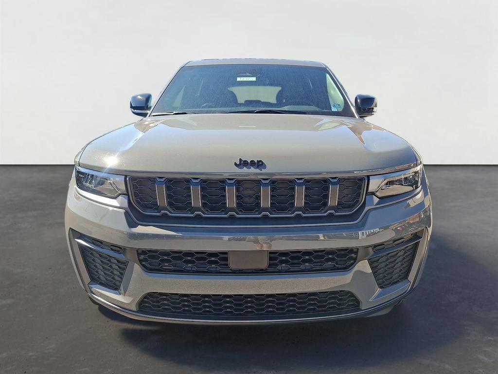 2027 Jeep Grand Cherokee GRAND CHEROKEE LAREDO ALTITUDE 4X4