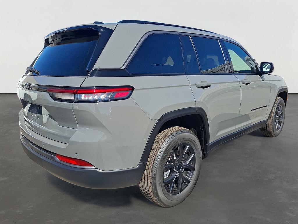 2027 Jeep Grand Cherokee GRAND CHEROKEE LAREDO ALTITUDE 4X4