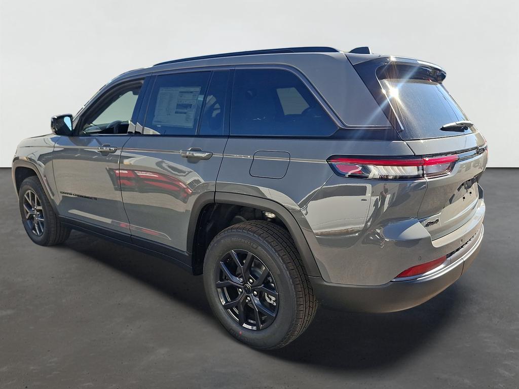 2027 Jeep Grand Cherokee GRAND CHEROKEE LAREDO ALTITUDE 4X4
