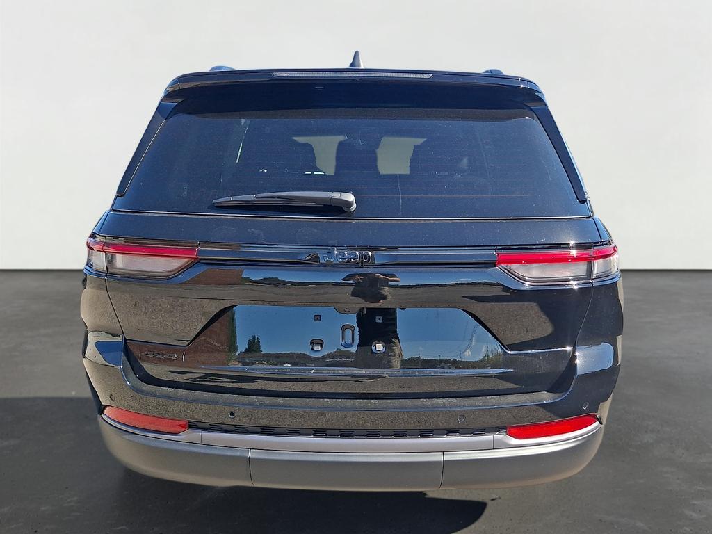 2027 Jeep Grand Cherokee GRAND CHEROKEE LAREDO ALTITUDE 4X4
