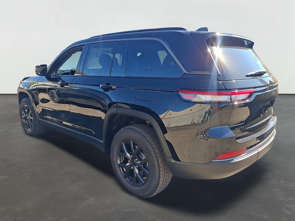 2027 Jeep Grand Cherokee GRAND CHEROKEE LAREDO ALTITUDE 4X4