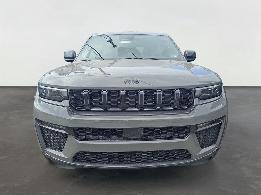 2027 Jeep Grand Cherokee GRAND CHEROKEE LIMITED 4X4