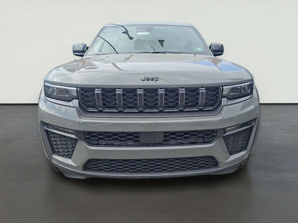 2027 Jeep Grand Cherokee GRAND CHEROKEE LIMITED 4X4