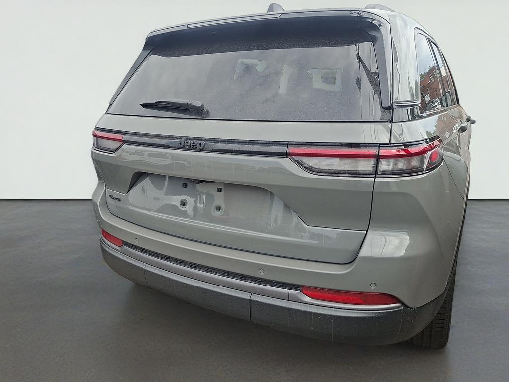 2027 Jeep Grand Cherokee GRAND CHEROKEE LIMITED 4X4
