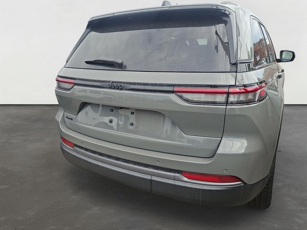 2027 Jeep Grand Cherokee GRAND CHEROKEE LIMITED 4X4