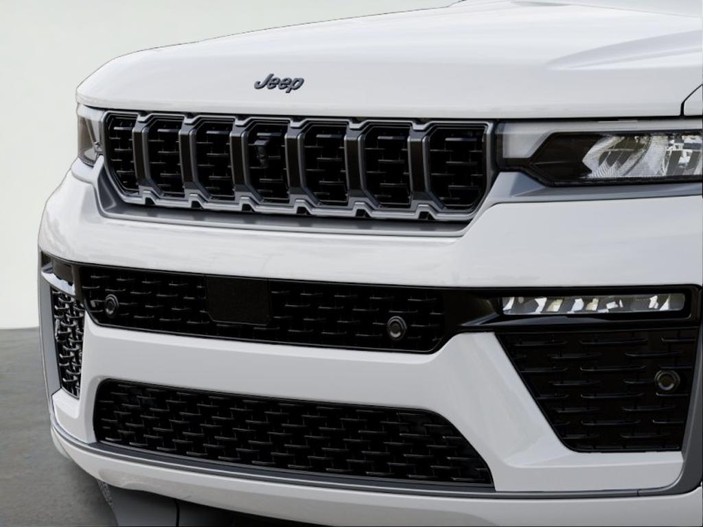 2027 Jeep Grand Cherokee GRAND CHEROKEE SUMMIT 4X4