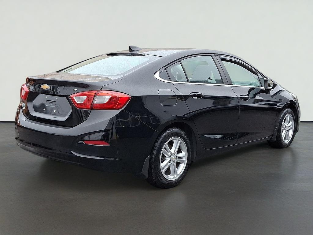 2018 Chevrolet Cruze LT Auto