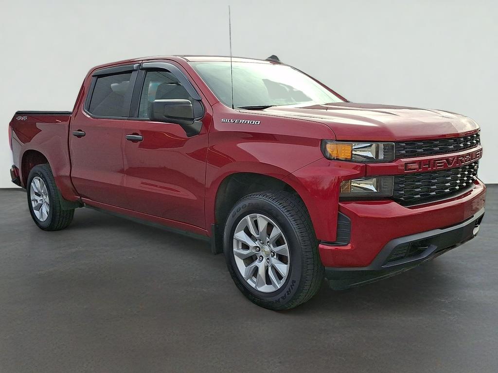 2021 Chevrolet Silverado 1500 4WD Crew Cab Short Bed Custom