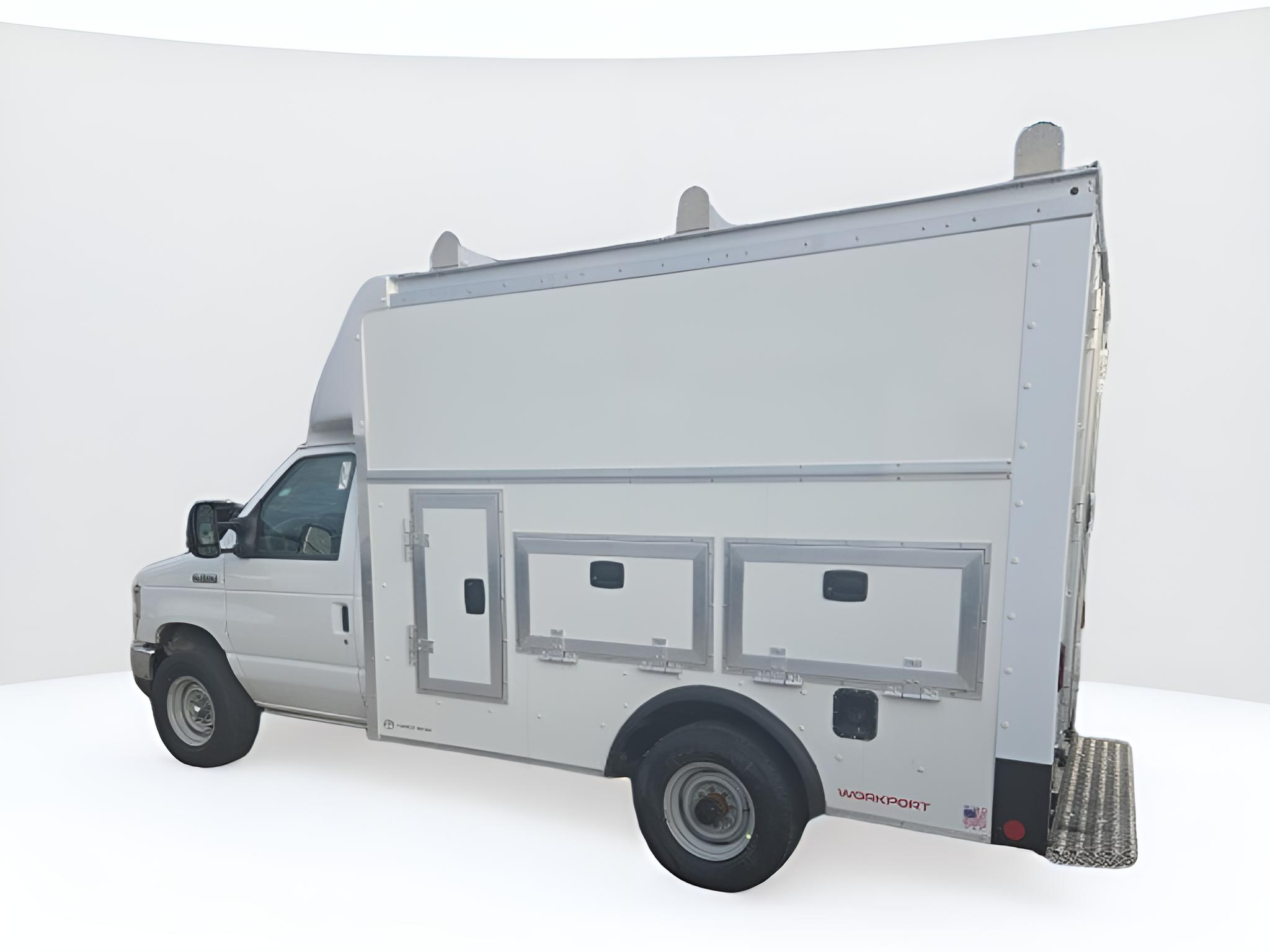 2026 Ford E-Series Cutaway E-350 SRW 138 WB