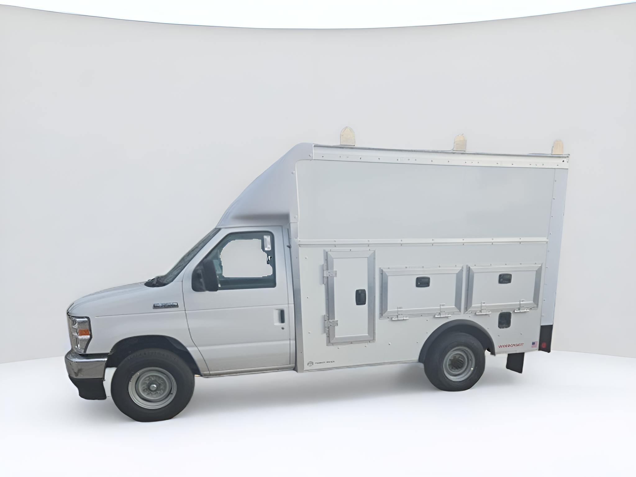 2026 Ford E-Series Cutaway E-350 SRW 138 WB