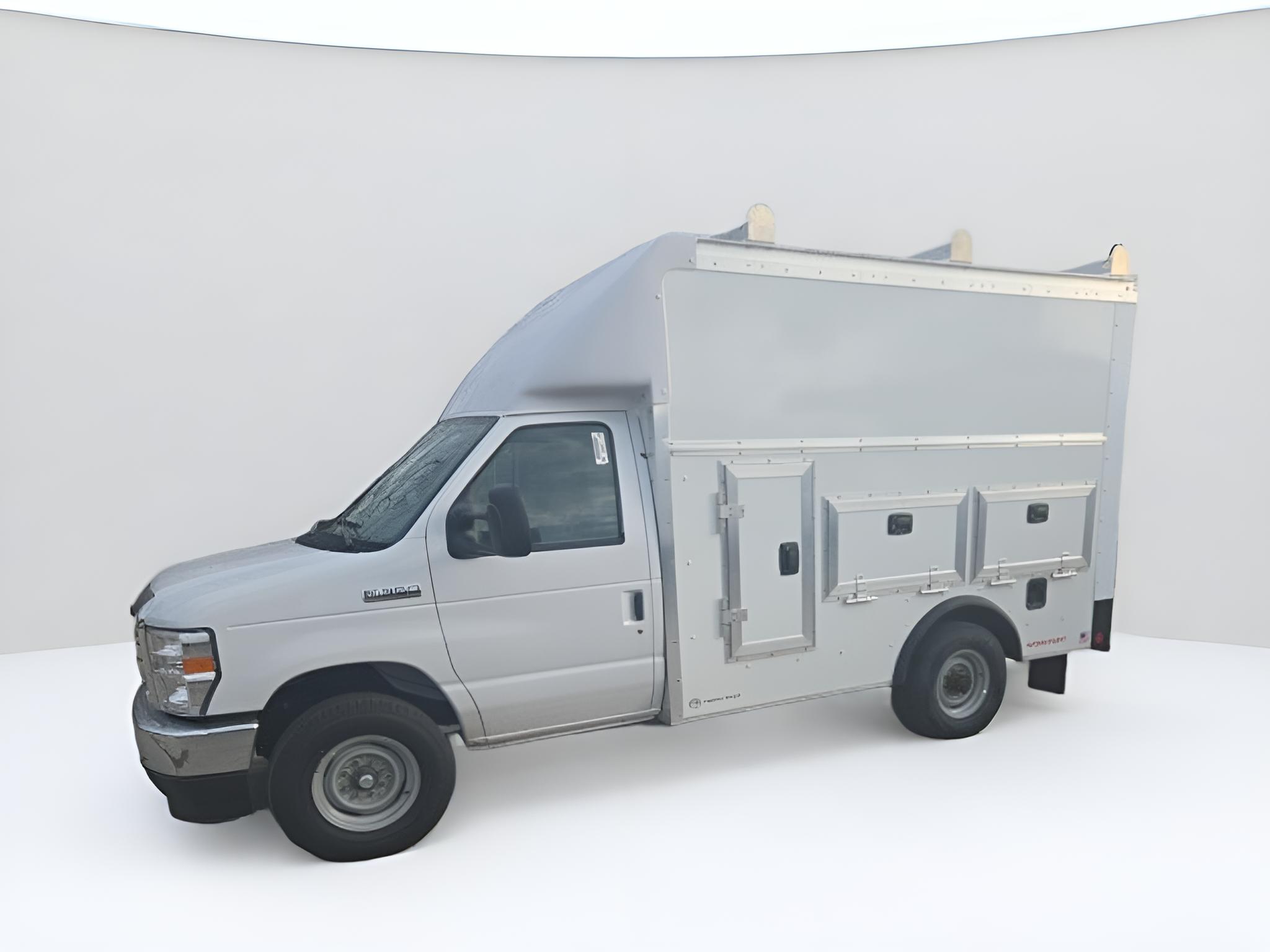 2026 Ford E-Series Cutaway E-350 SRW 138 WB