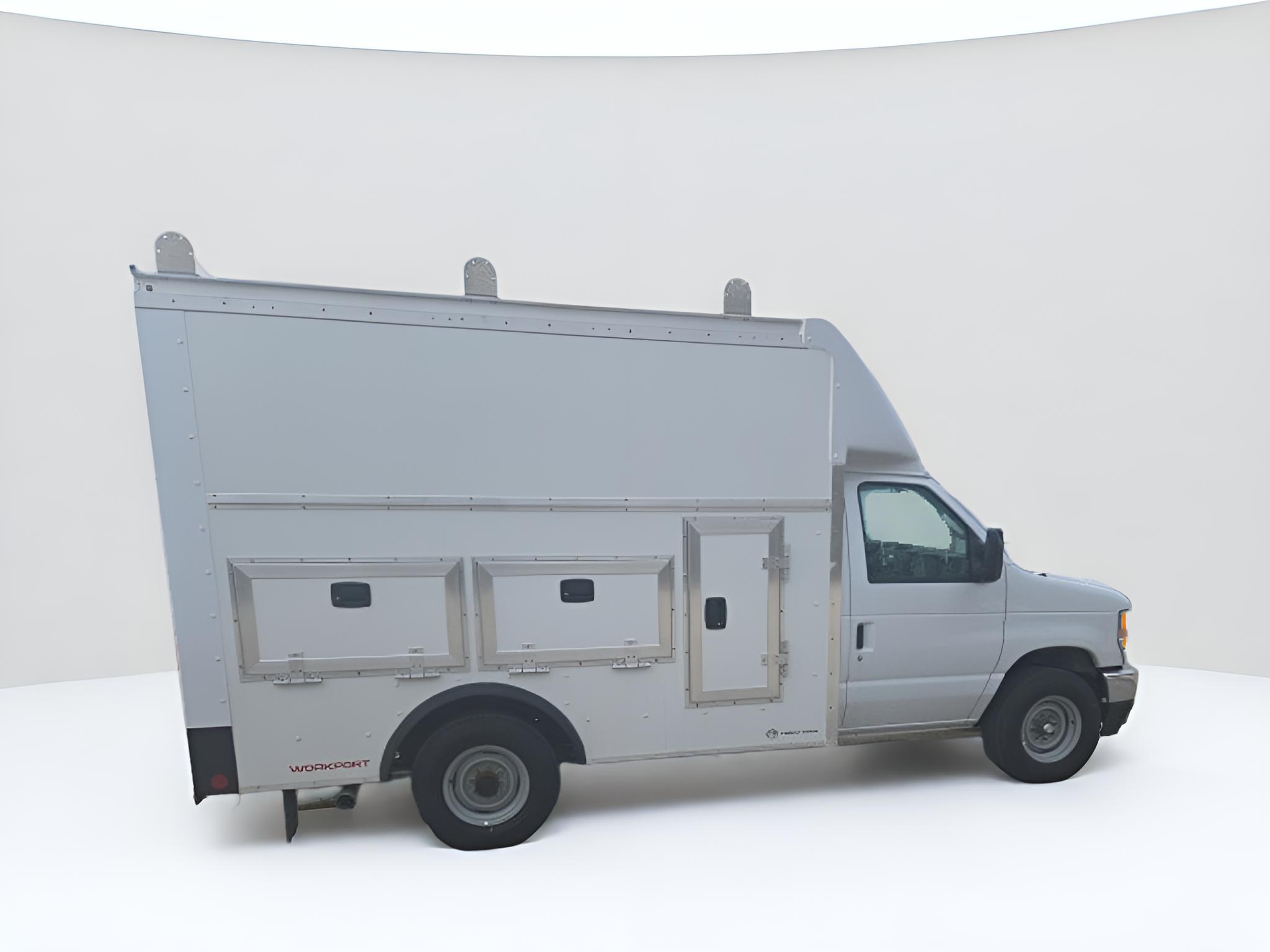 2026 Ford E-Series Cutaway E-350 SRW 138 WB