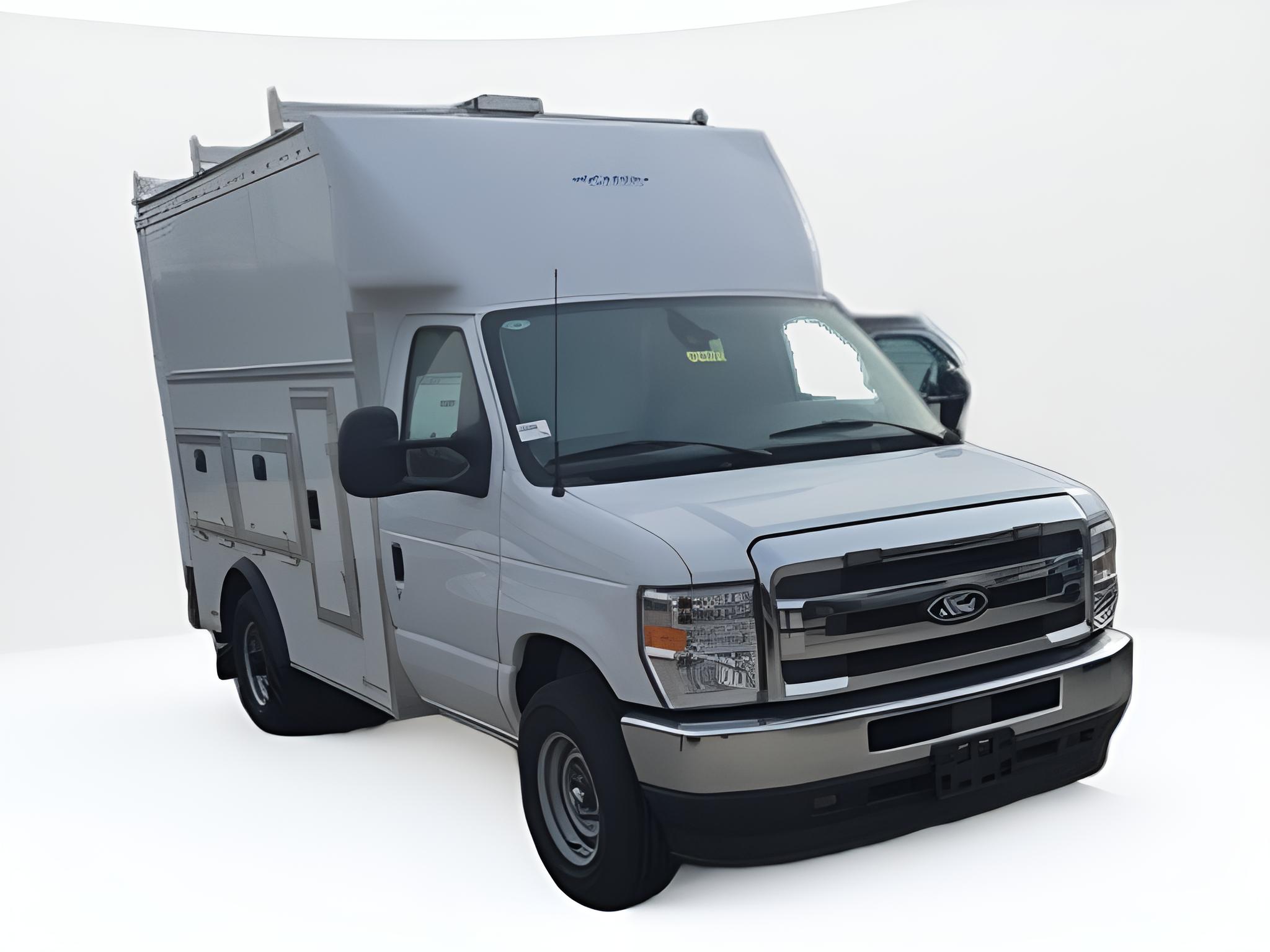 2026 Ford E-Series Cutaway E-350 SRW 138 WB