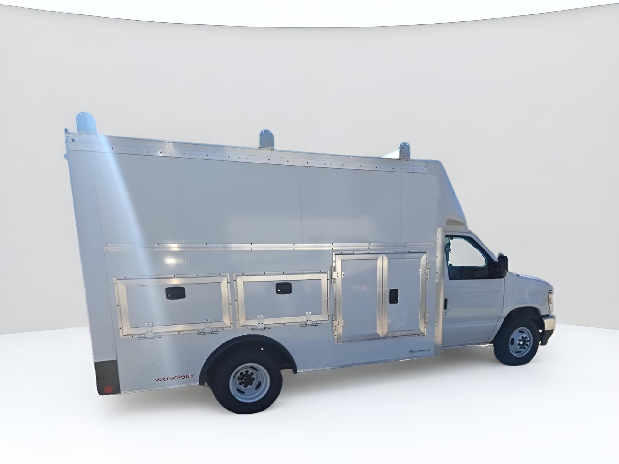 2026 Ford E-Series Cutaway E-350 SRW 158 WB