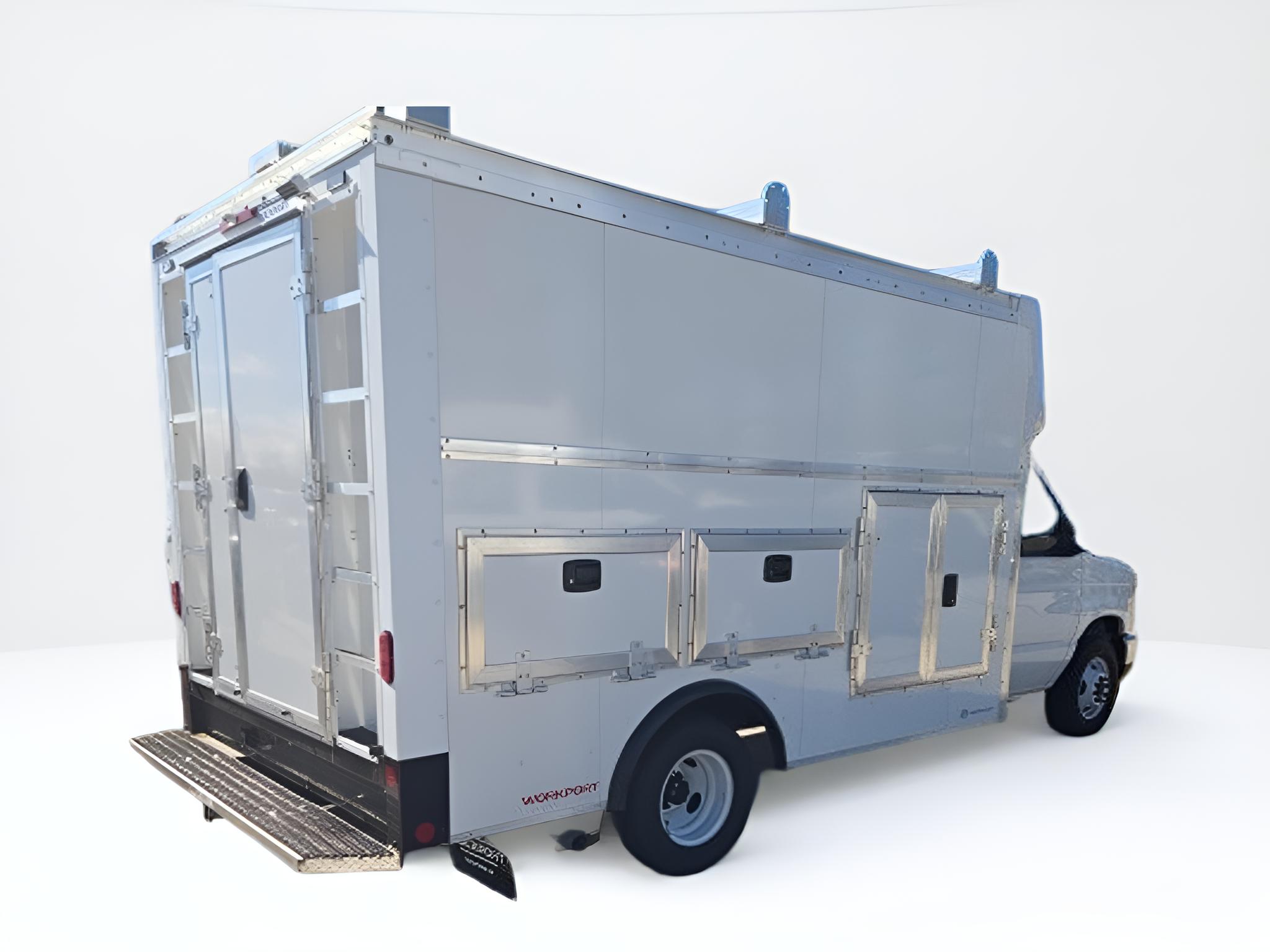 2026 Ford E-Series Cutaway E-350 SRW 158 WB