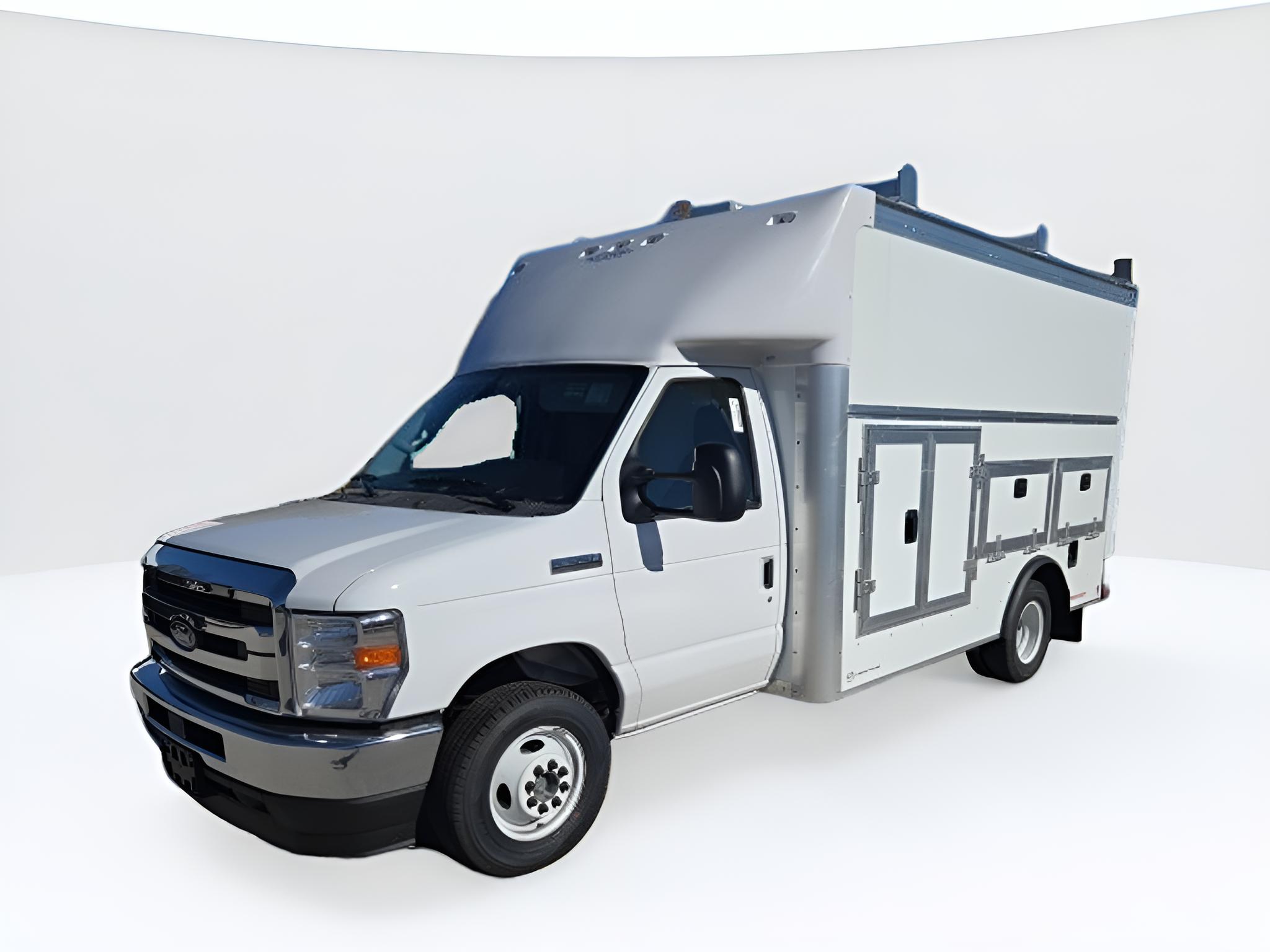 2026 Ford E-Series Cutaway E-350 SRW 158 WB