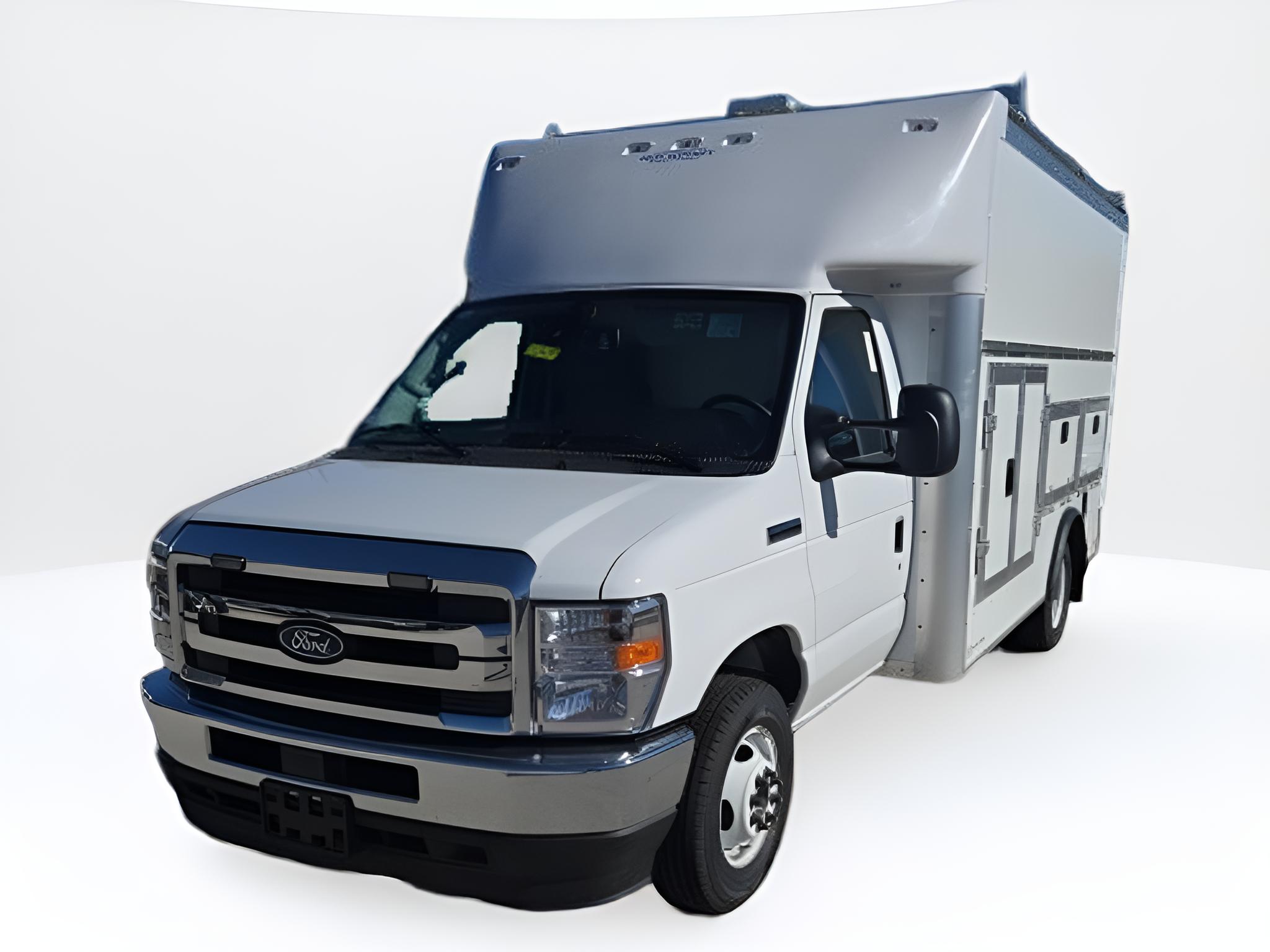 2026 Ford E-Series Cutaway E-350 SRW 158 WB