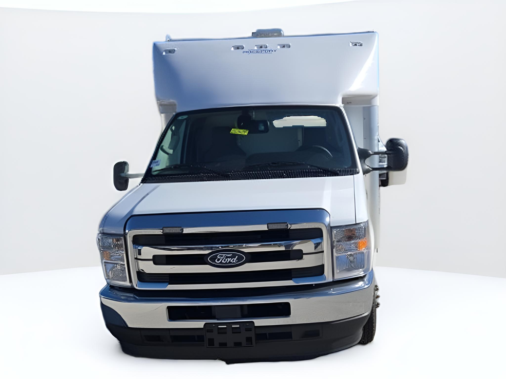 2026 Ford E-Series Cutaway E-350 SRW 158 WB