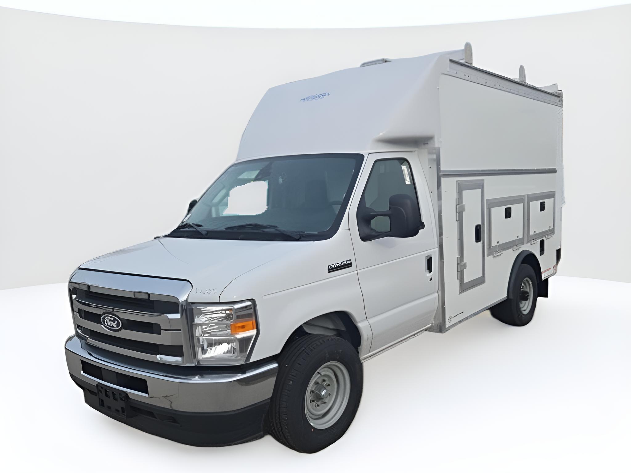 2026 Ford E-Series Cutaway E-350 SRW 138 WB