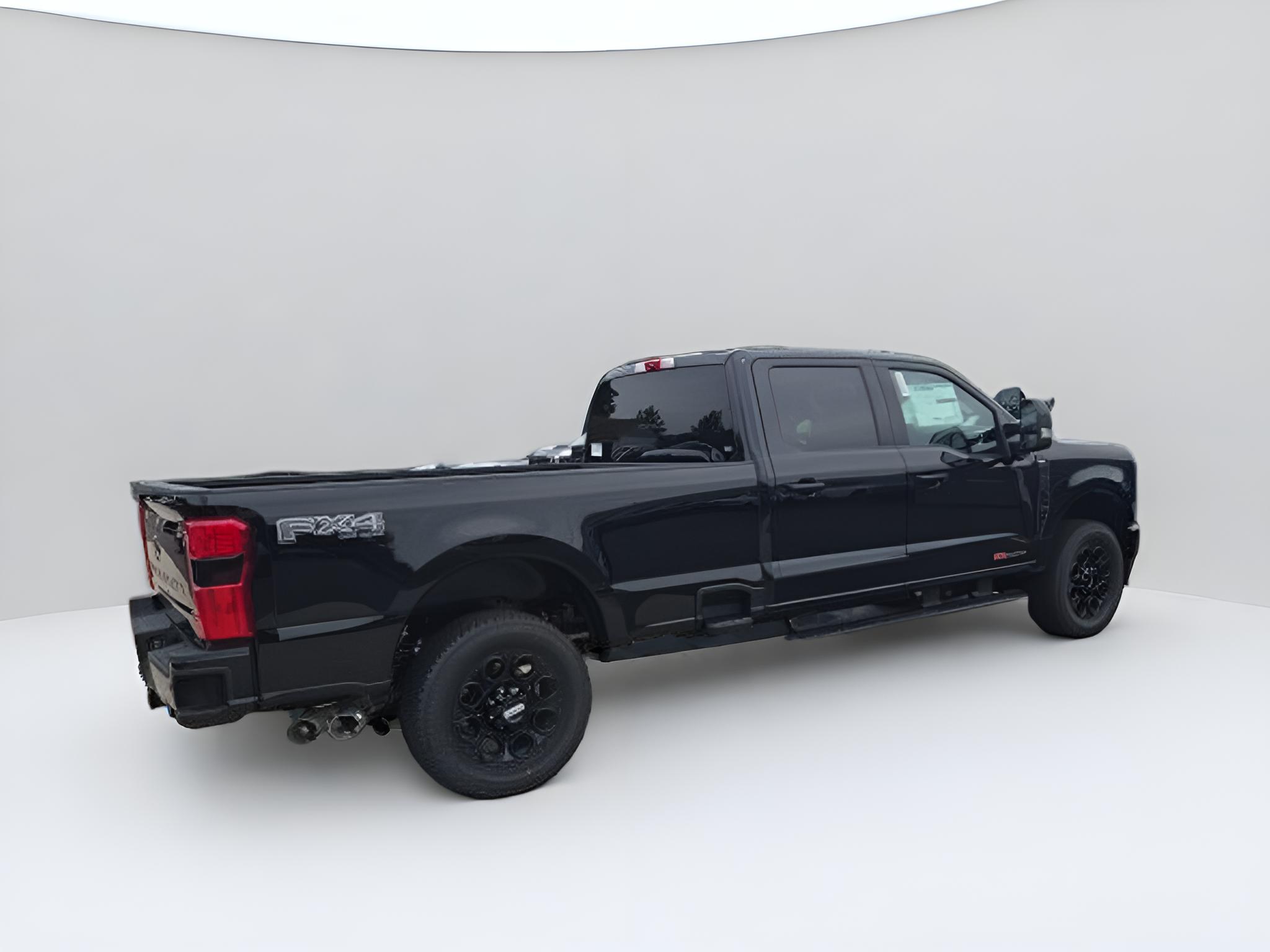 2025 Ford Super Duty F-250 SRW XL 4WD Crew Cab 6.75' Box