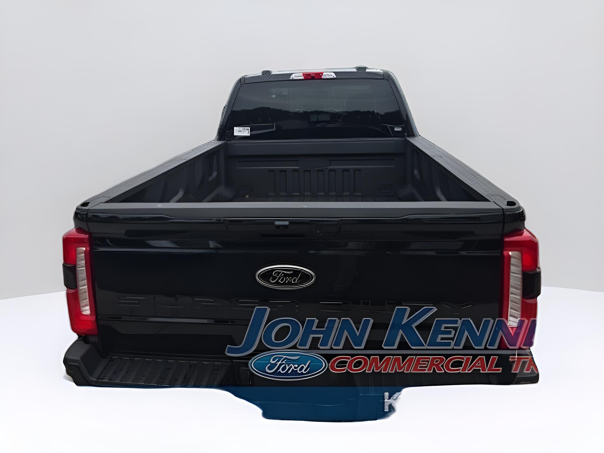 2025 Ford Super Duty F-250 SRW XL 4WD Crew Cab 6.75' Box