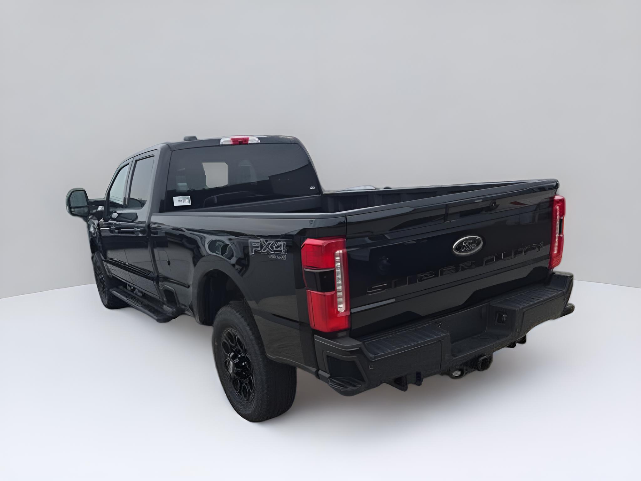 2025 Ford Super Duty F-250 SRW XL 4WD Crew Cab 6.75' Box