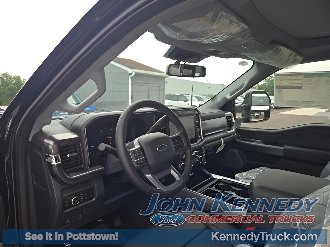 2025 Ford Super Duty F-250 SRW XL 4WD Crew Cab 6.75' Box