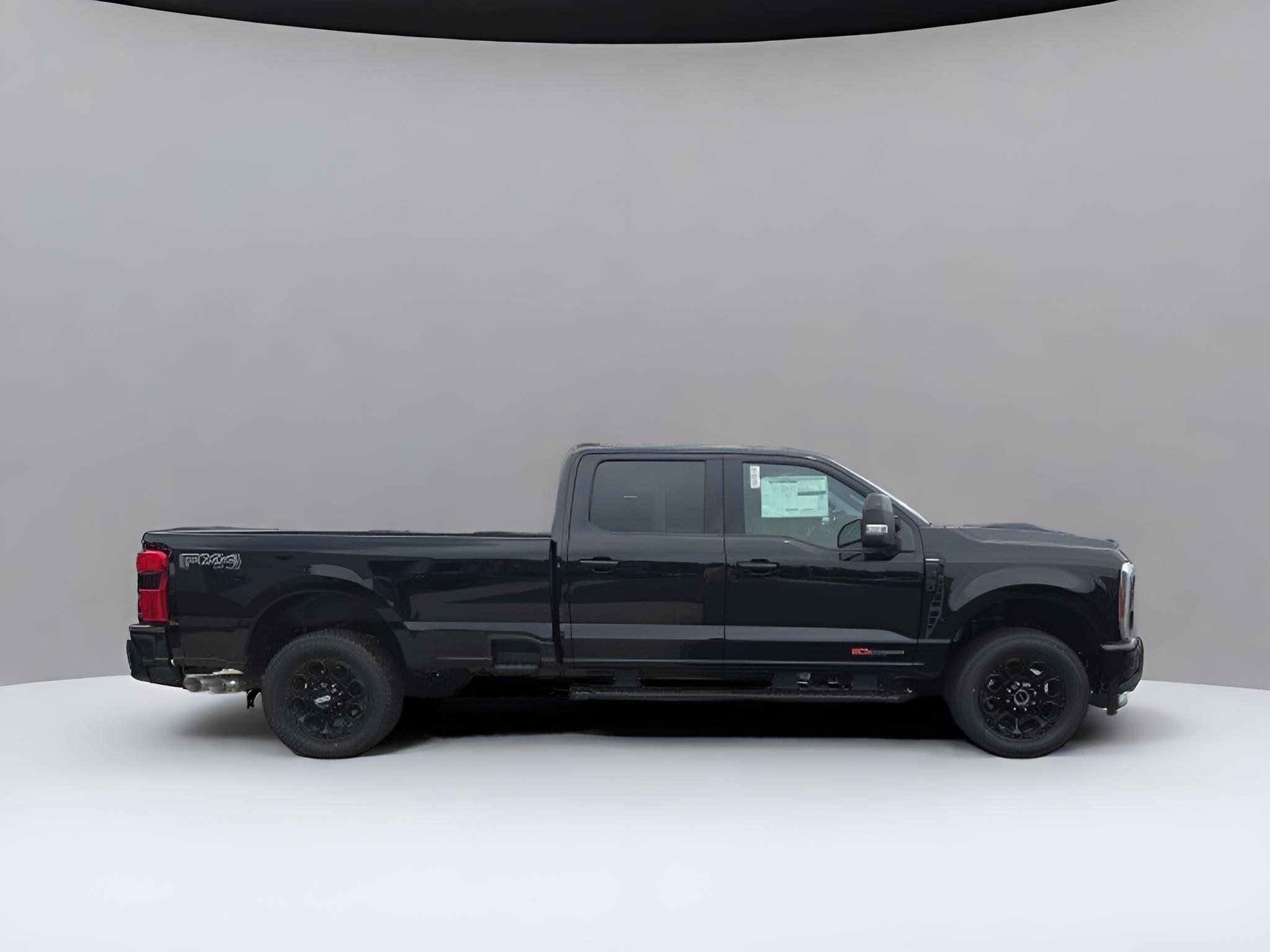 2025 Ford Super Duty F-250 SRW XL 4WD Crew Cab 6.75' Box