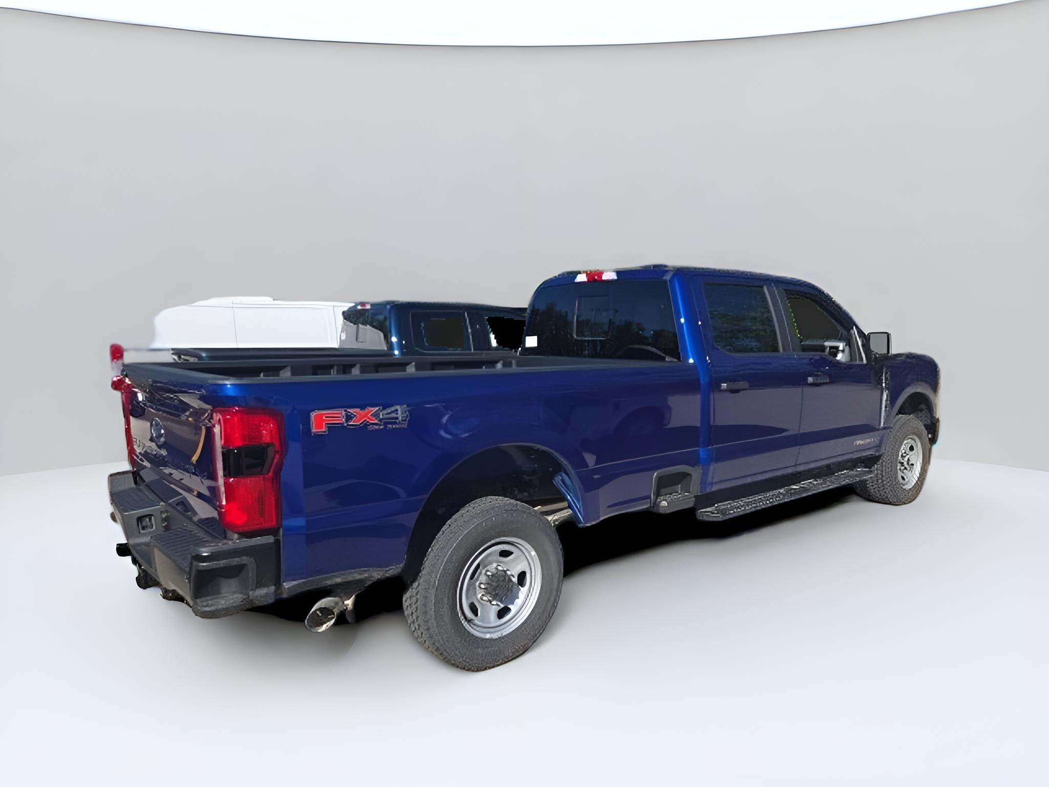 2026 Ford Super Duty F-350 SRW XL 4WD Crew Cab 6.75' Box