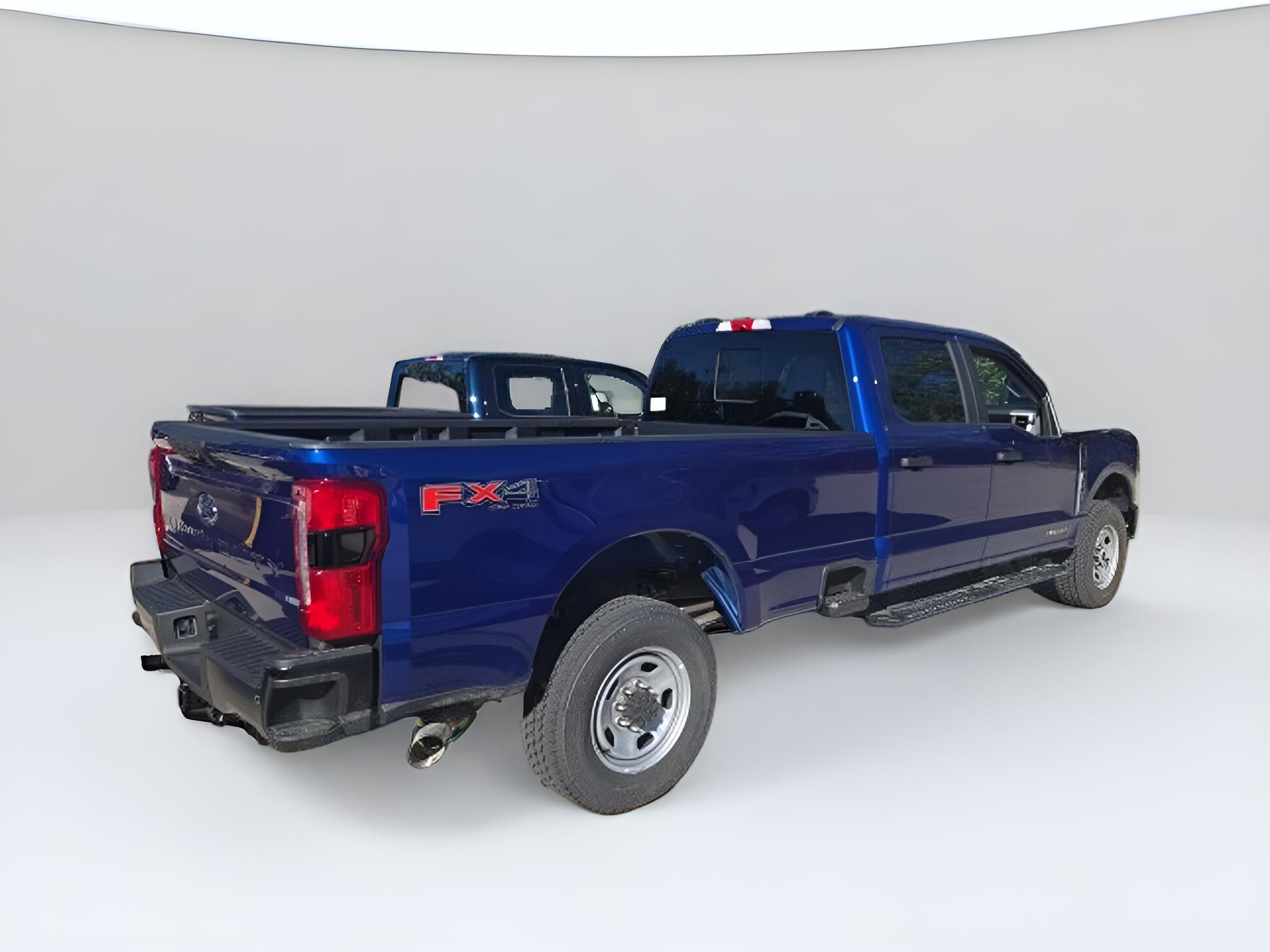 2026 Ford Super Duty F-350 SRW XL 4WD Crew Cab 6.75' Box