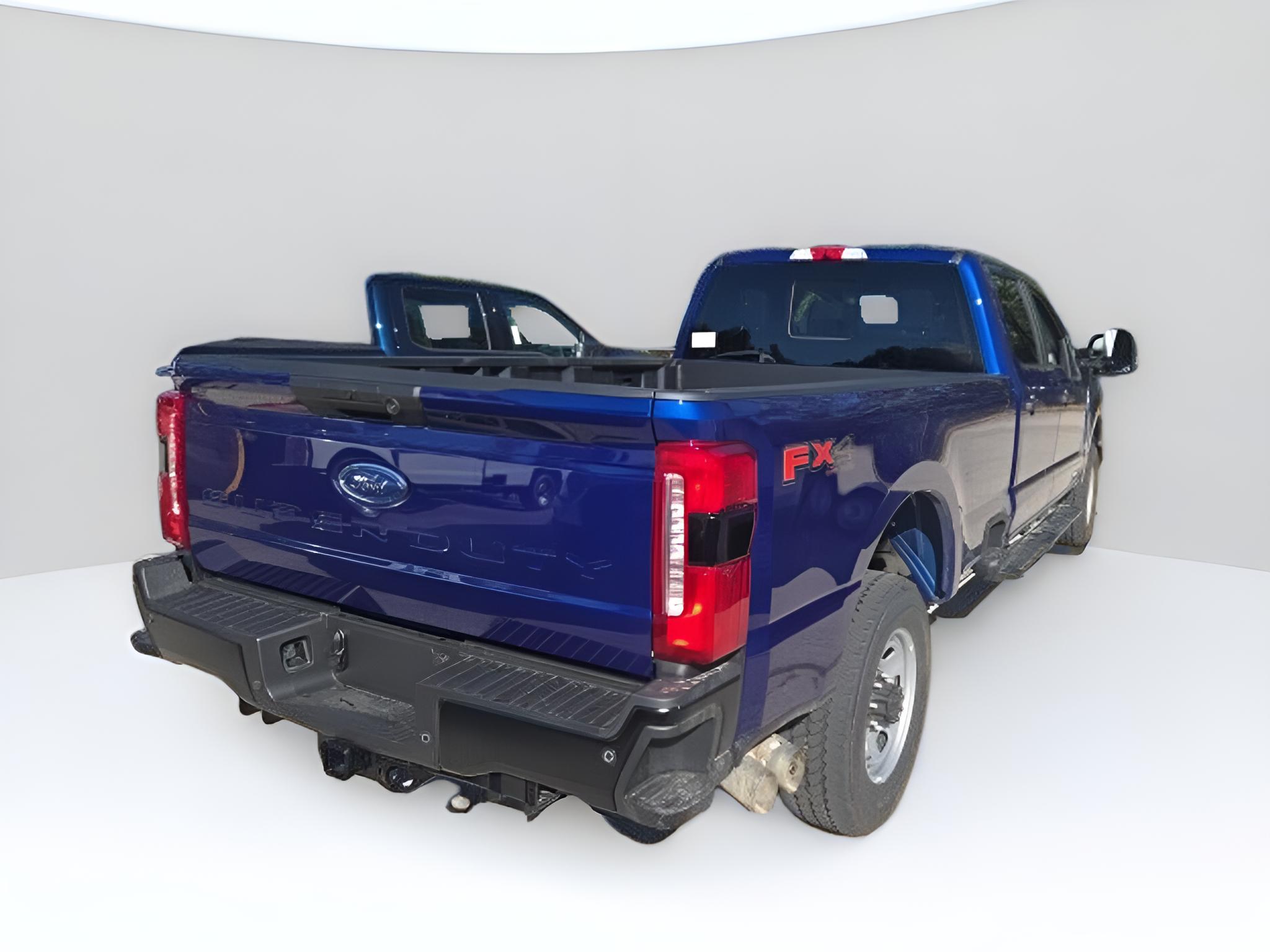 2026 Ford Super Duty F-350 SRW XL 4WD Crew Cab 6.75' Box