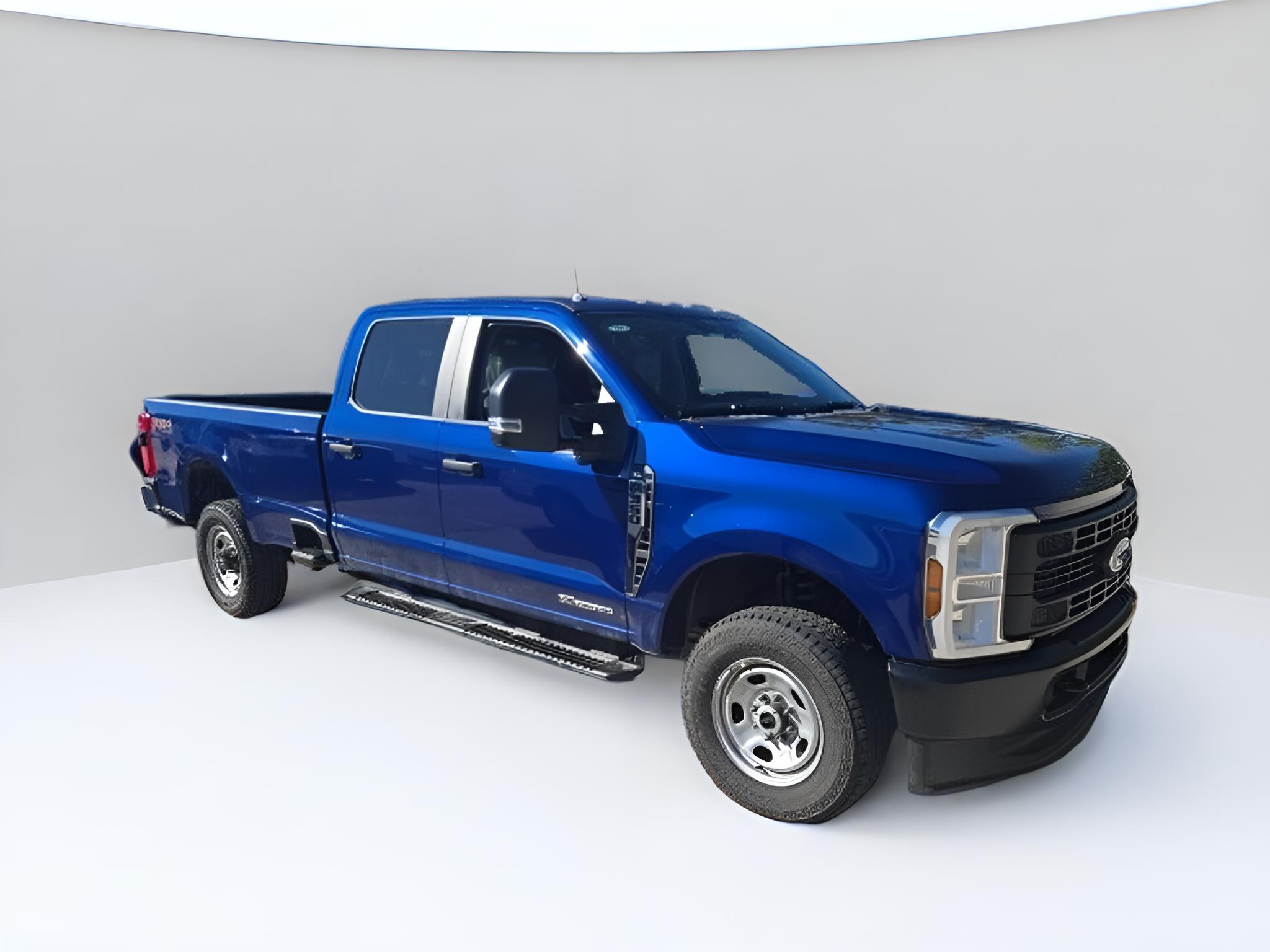 2026 Ford Super Duty F-350 SRW XL 4WD Crew Cab 6.75' Box