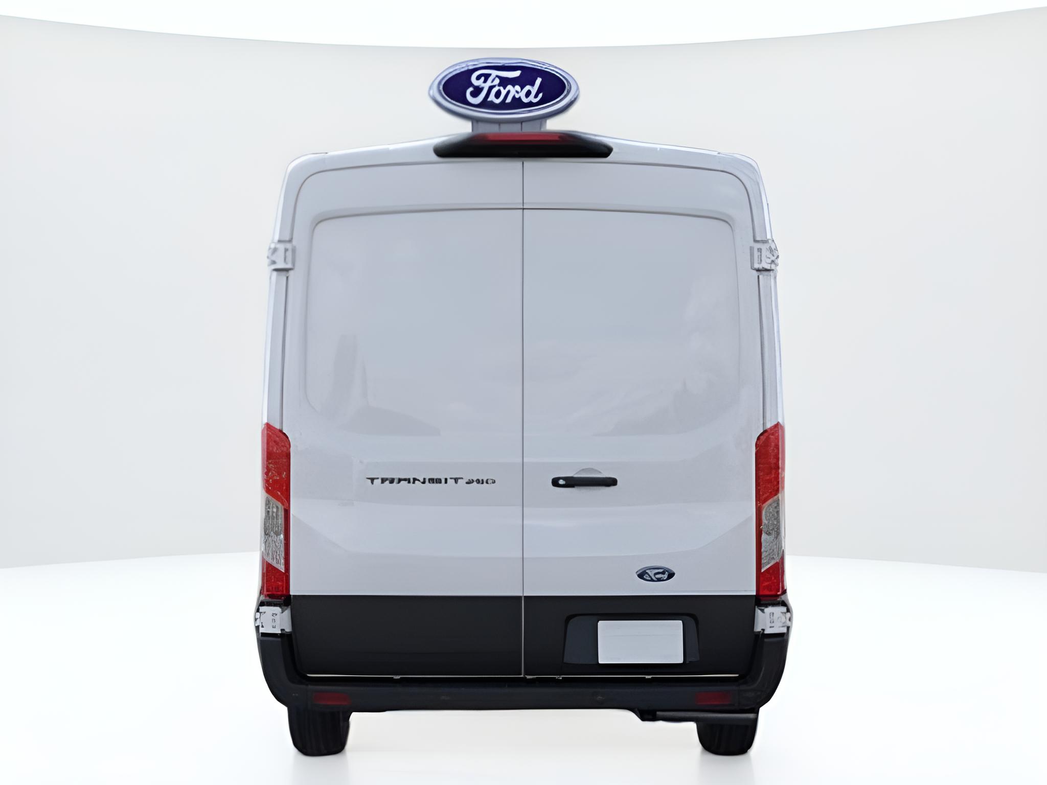 2026 Ford Transit Cargo Van T-250 148 Med Rf 9150 GVWR RWD