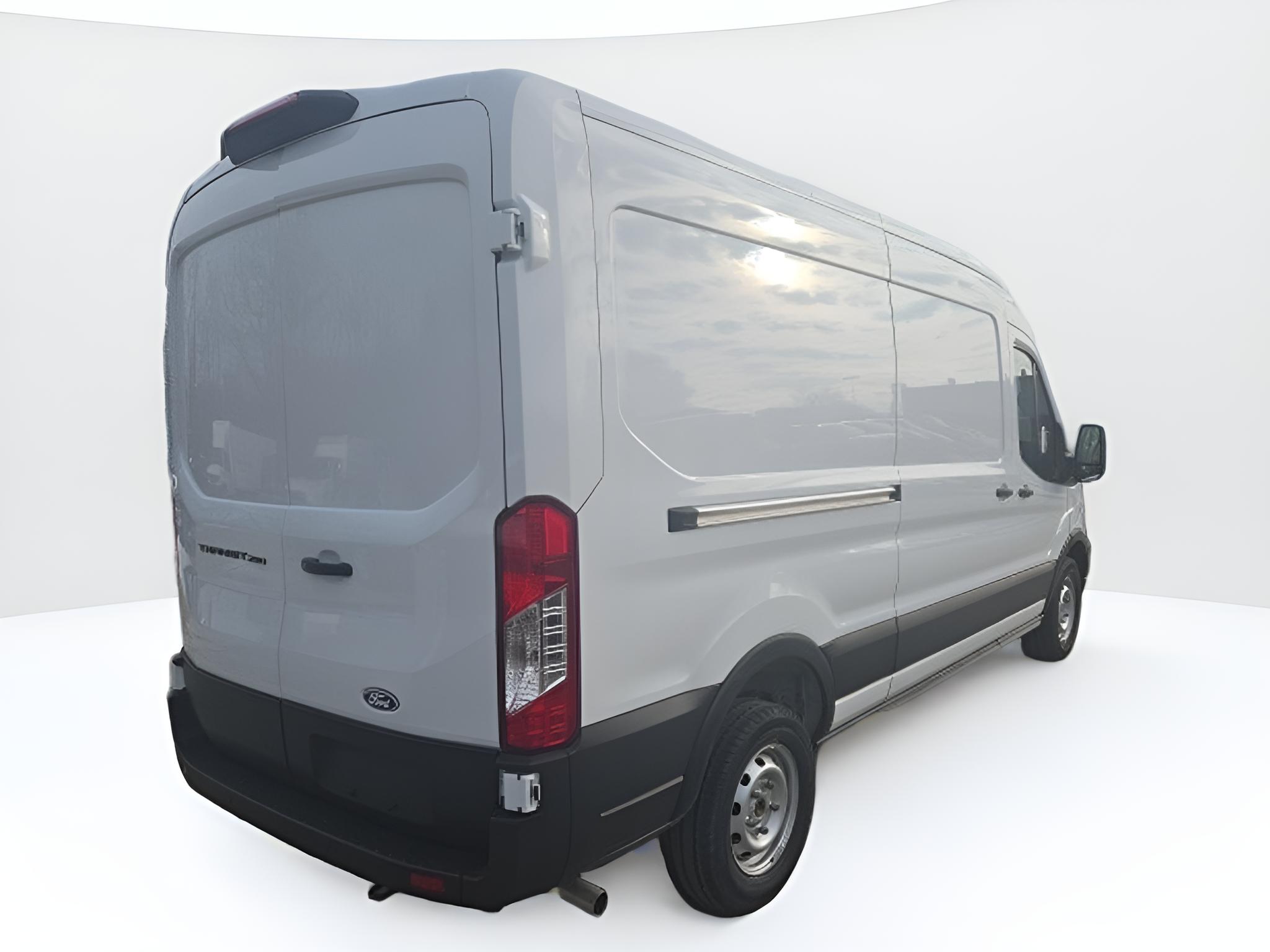 2026 Ford Transit Cargo Van T-250 148 Med Rf 9150 GVWR RWD