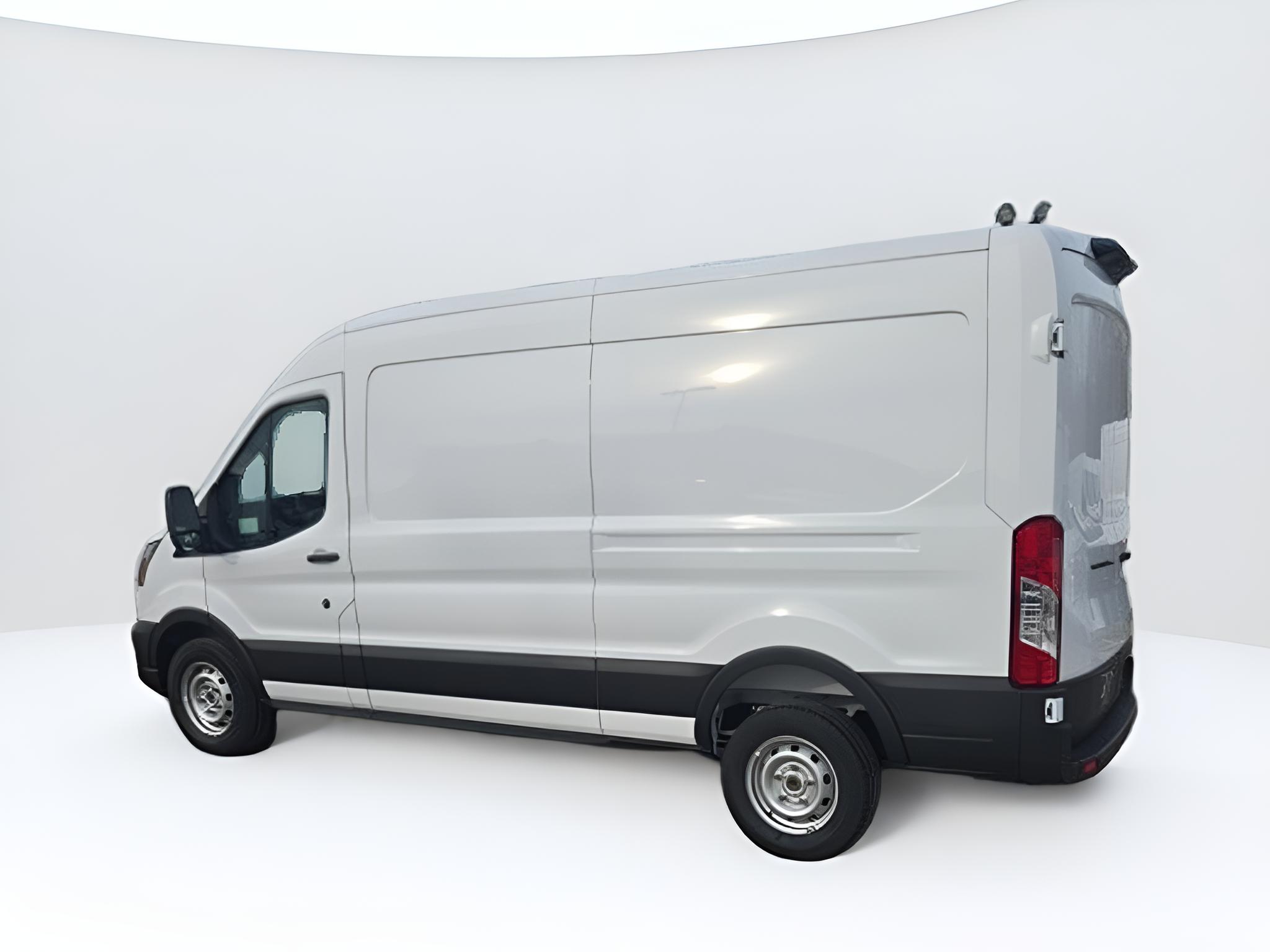 2026 Ford Transit Cargo Van T-250 148 Med Rf 9150 GVWR RWD