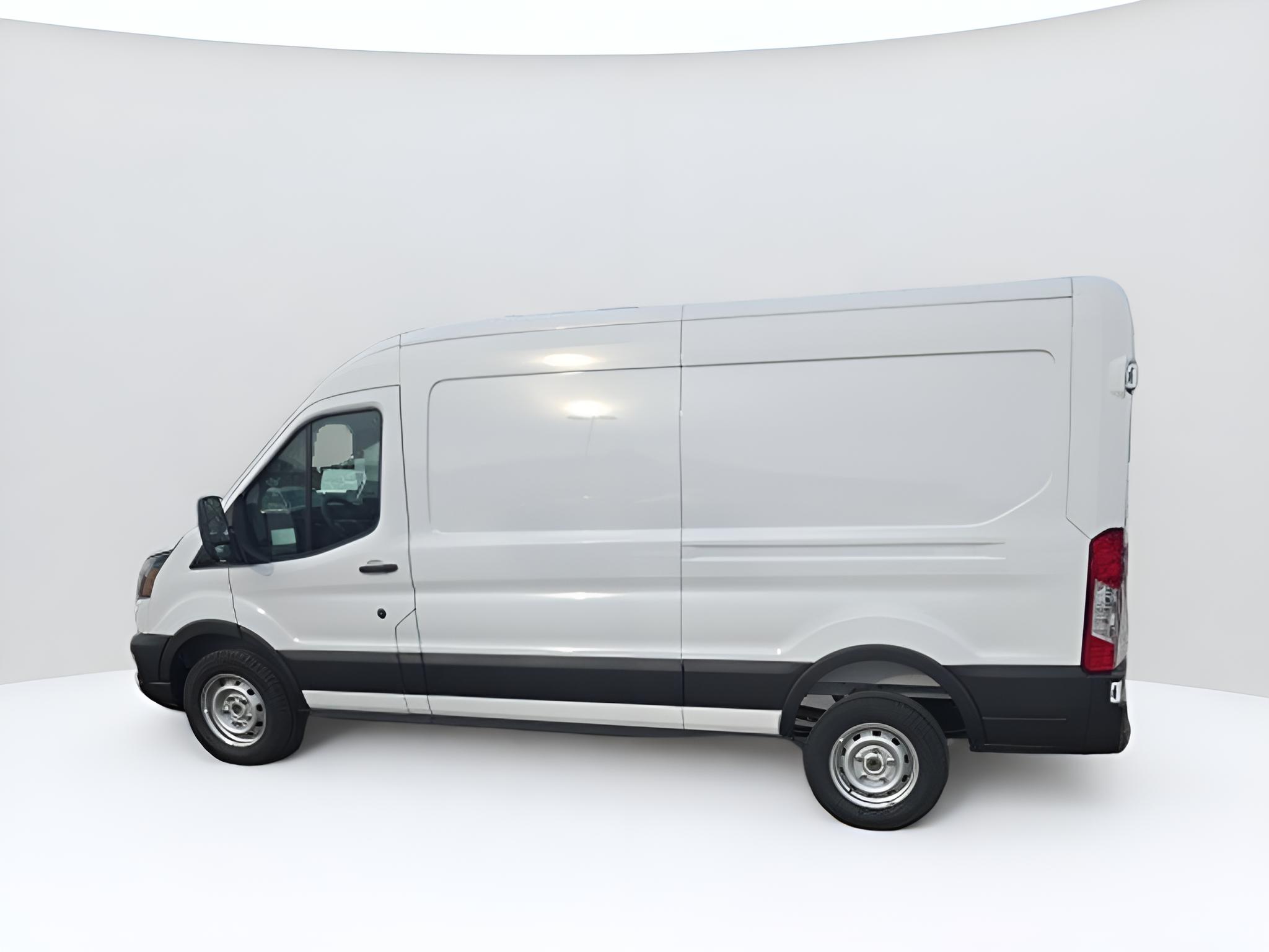 2026 Ford Transit Cargo Van T-250 148 Med Rf 9150 GVWR RWD