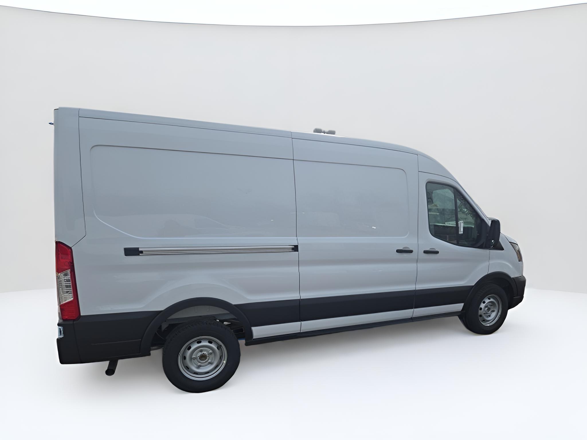 2026 Ford Transit Cargo Van T-250 148 Med Rf 9150 GVWR RWD