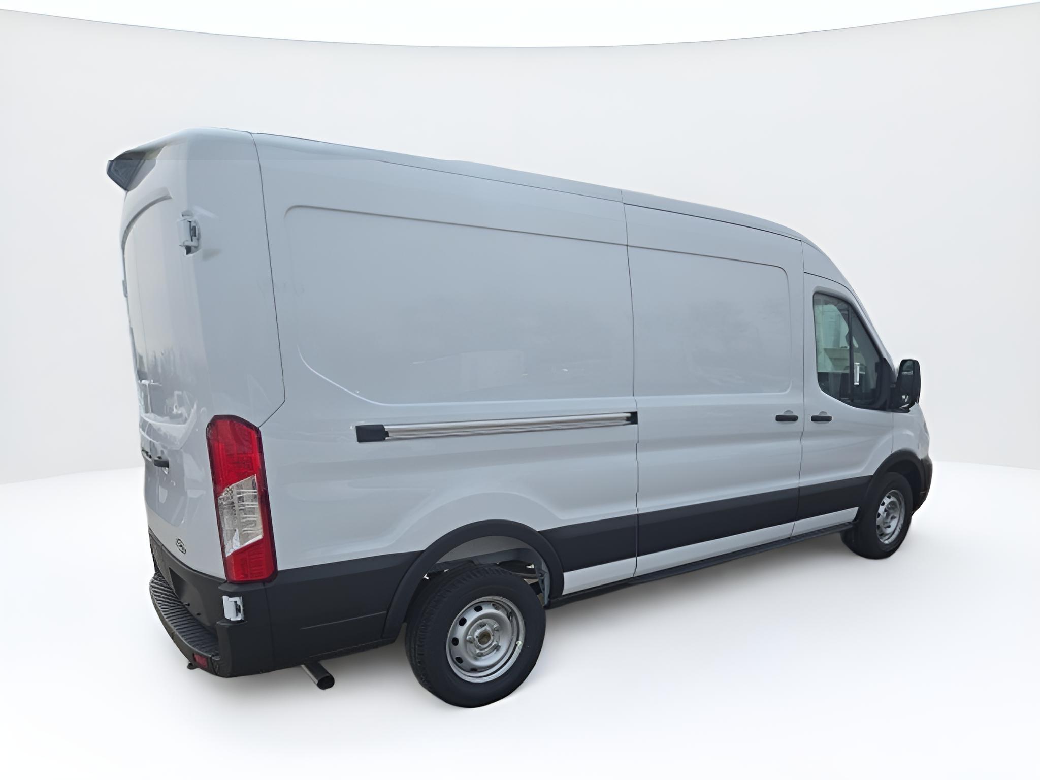 2026 Ford Transit Cargo Van T-250 148 Med Rf 9150 GVWR RWD