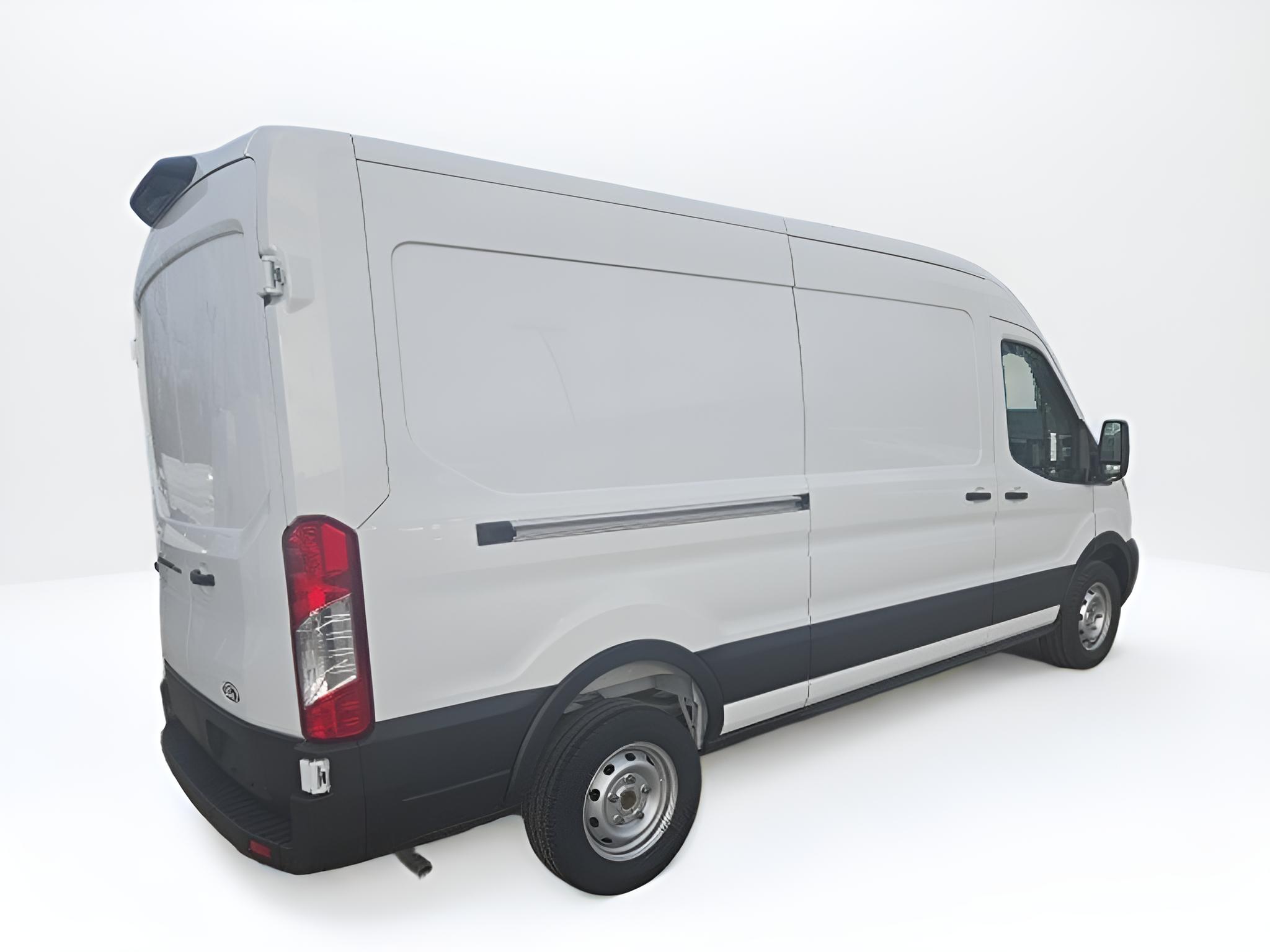 2026 Ford Transit Cargo Van T-250 148 Med Rf 9150 GVWR RWD