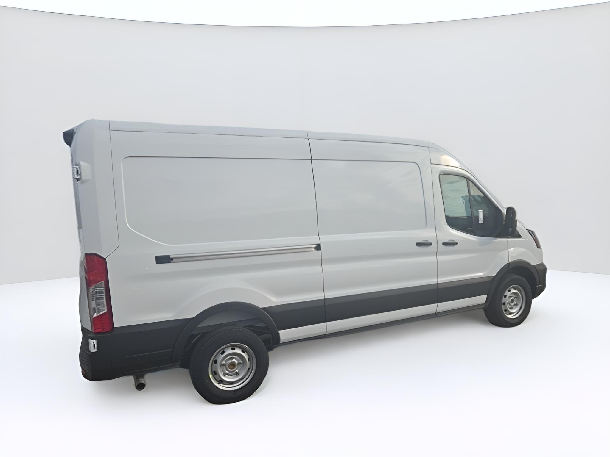 2026 Ford Transit Cargo Van T-250 148 Med Rf 9150 GVWR RWD