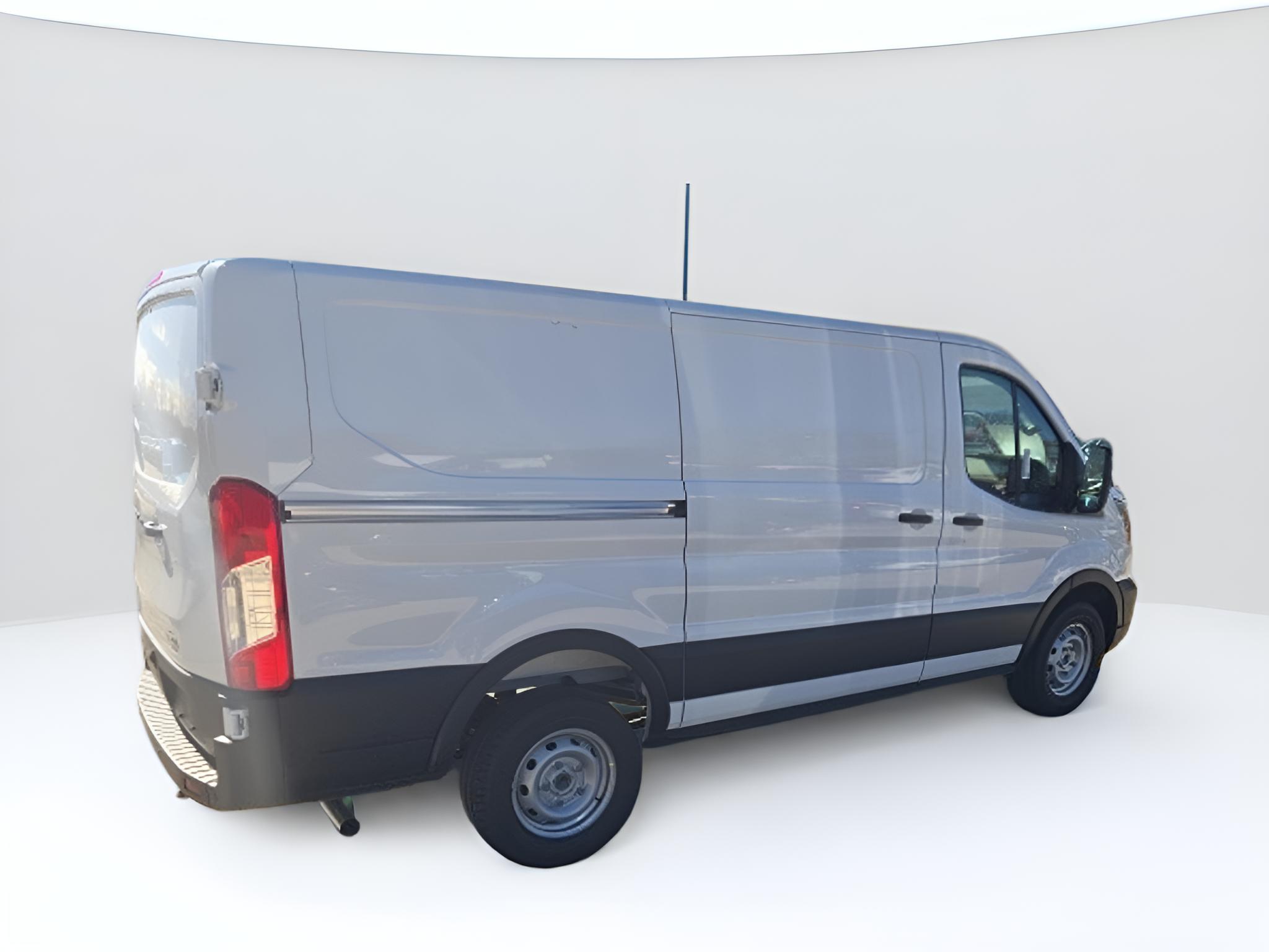 2026 Ford Transit Cargo Van T-250 130 Low Rf 9150 GVWR RWD