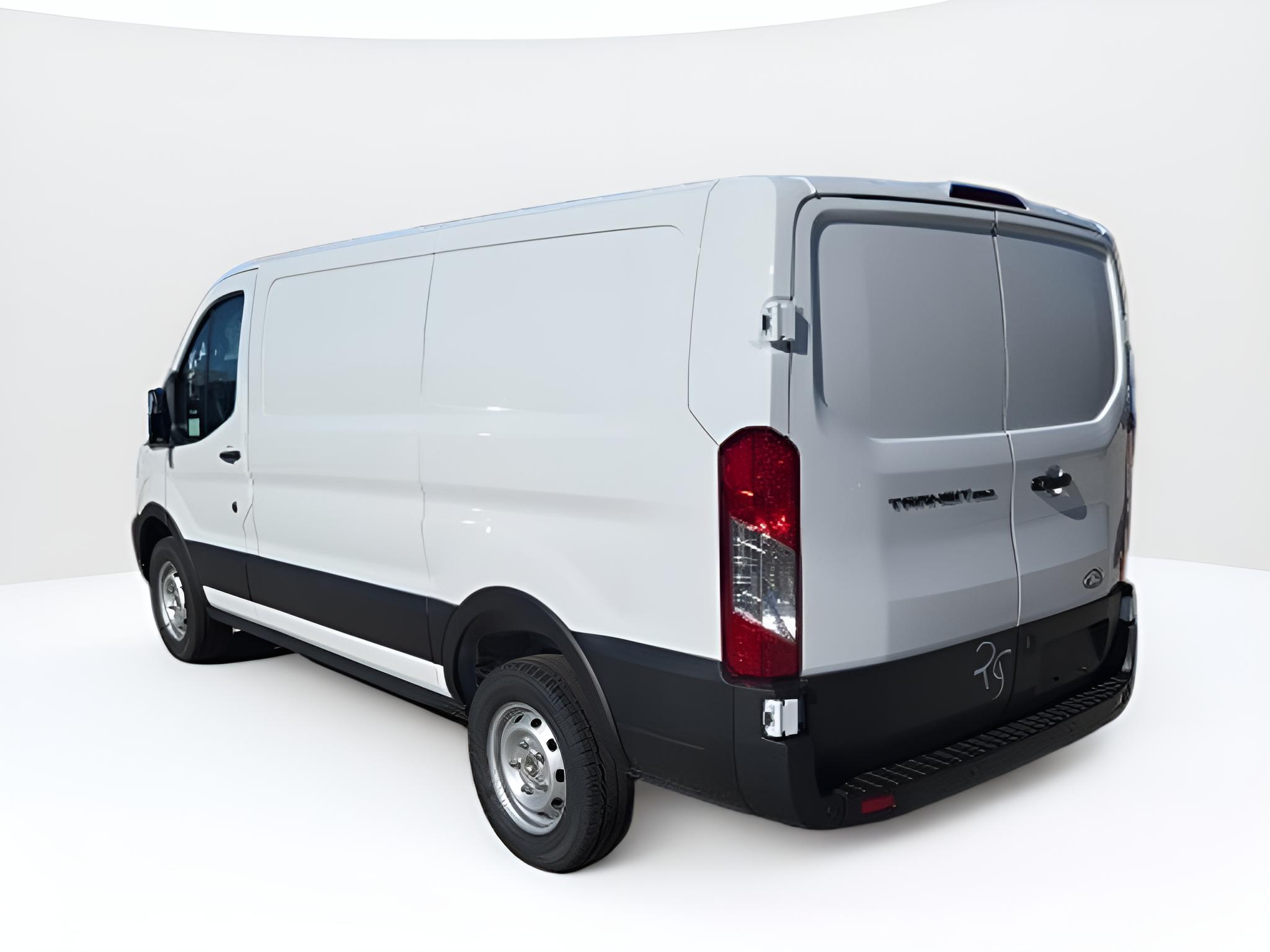 2026 Ford Transit Cargo Van T-250 130 Low Rf 9150 GVWR RWD